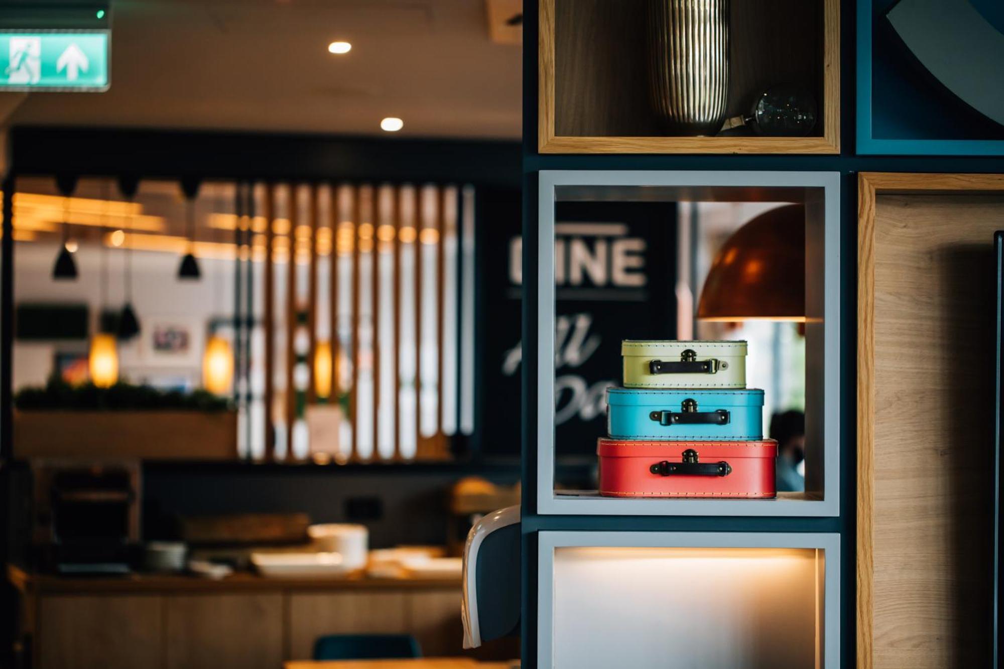 Holiday Inn Belfast By Ihg Esterno foto