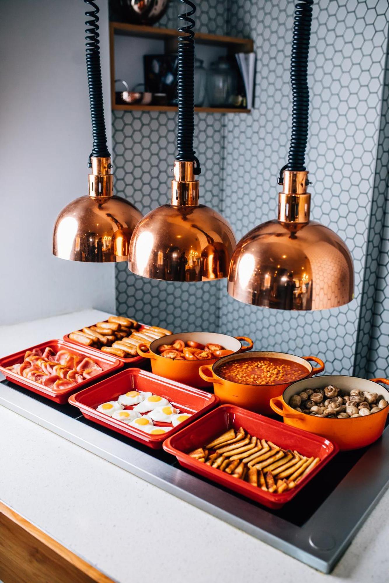 Holiday Inn Belfast By Ihg Esterno foto